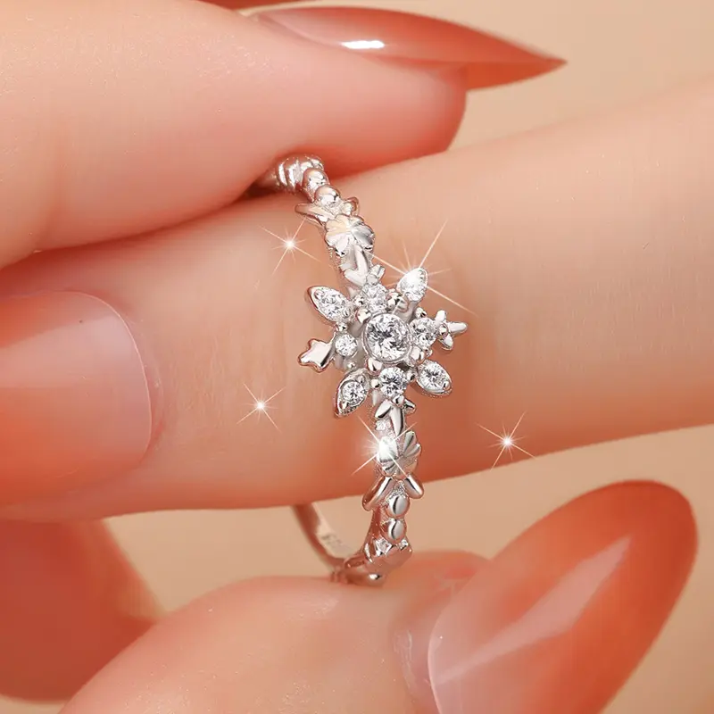 S925 Sterling Silver Elegant Goddess Ring - Unique 6-pointed Star Snowflake Design with 5A Grade Zirconia, Anniversary Gift for Girlfriend, Thoughtful Present for Christmas Birthdays