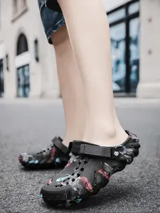 Men's Spaceman Letter Print Clogs, Casual Comfortable Breathable Anti Slip Clogs for Indoor & Outdoor Wear, Fashionable Shoes for Daily Wear