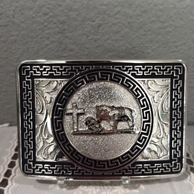 Belt buckle vaquero incado en la Cruz