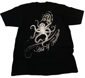 (HE'E) Octopus Hawaiian Tribal Tattoo T-Shirt