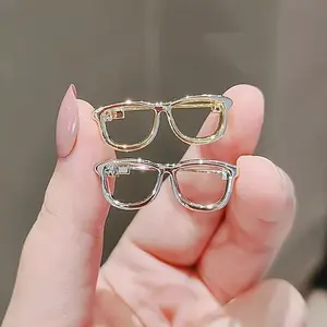 Cute Cartoon Mini Eye Glasses Brooch for Women, Multifunctional Simple Glossy Pin Accessory, Stylish Unique Design Jewelry