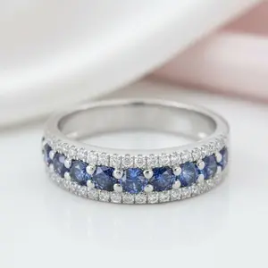 18k White Gold 2.0 Ctw Blue Round Cut Diamond Option Wedding Band