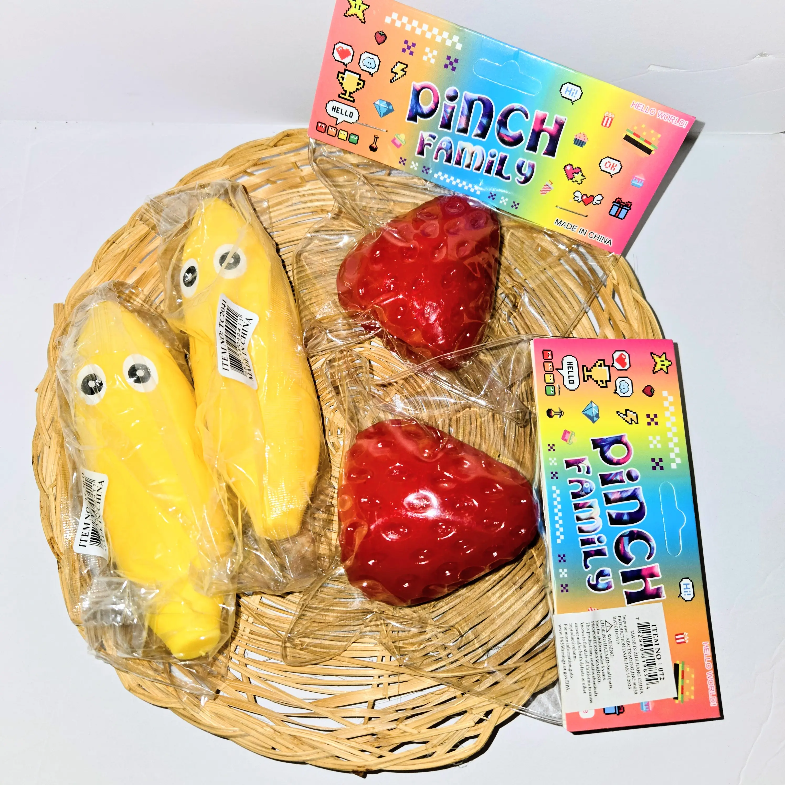 Squishy Fruit Basket Gag Toy - 2 Bananas, 2 Strawberries, Unique Custom Smoothie Bundle, New