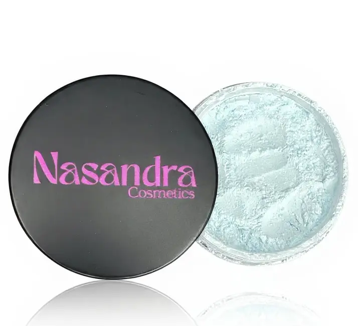 Nasandra Cosmetics Blue Setting Powder - Long Last Oil Control & Shine Control for Brightening Dull Skin & Blurring Imperfections - Lightweight Silky Texture - Perfect for All Skin Types