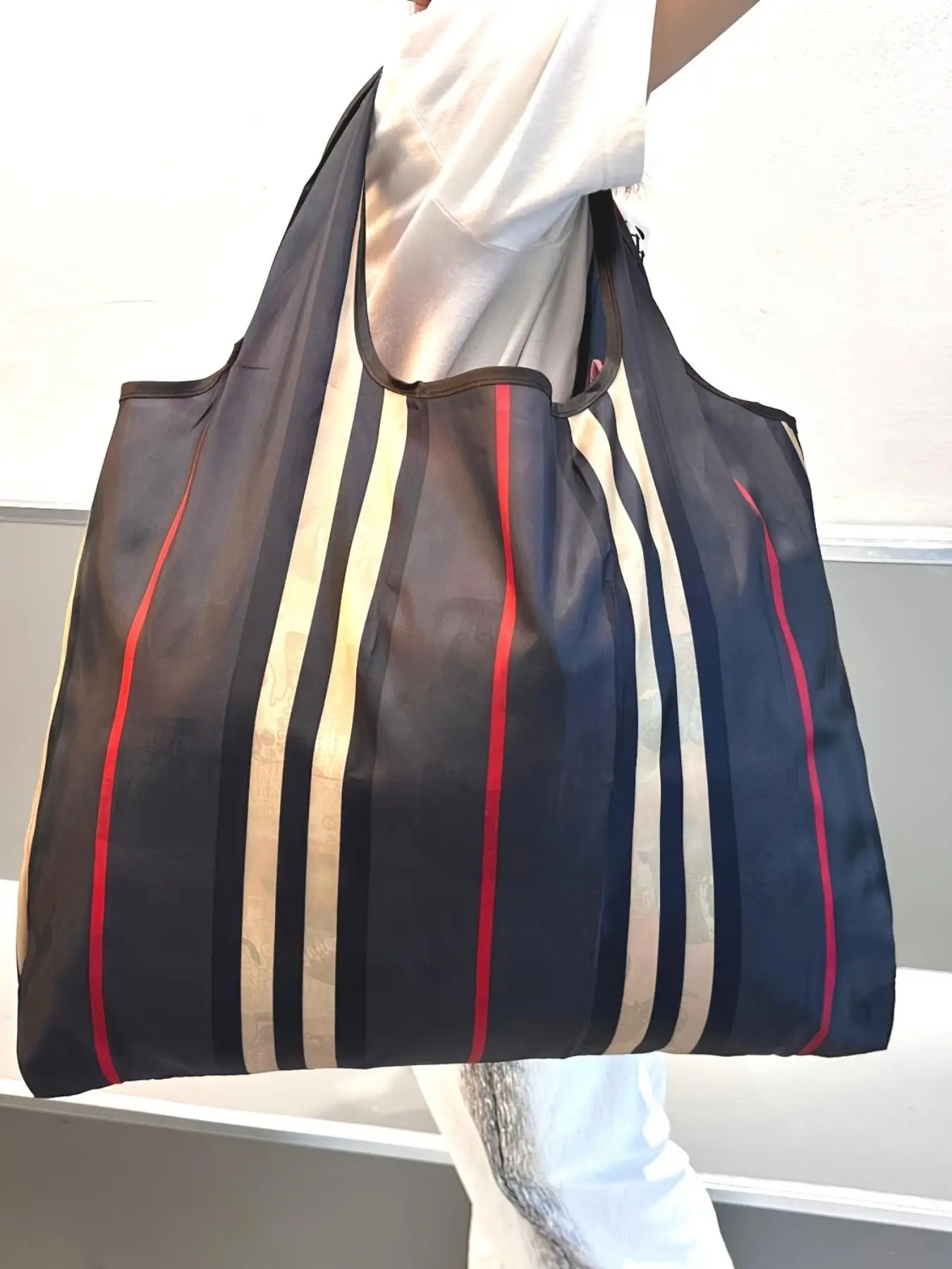 Fashion Striped Pattern Shopping Bag, Large Capacity Foldable Shoulder Bag, Waterproof Portable Shopping Bag for Daily Use