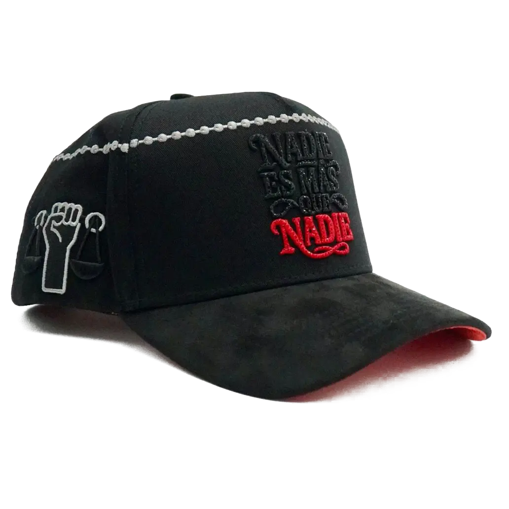 NADIE MÁS QUE NADIE Gorras con piedreria roja y negra una 