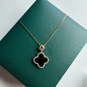 Clover Jadeite Gold Necklace