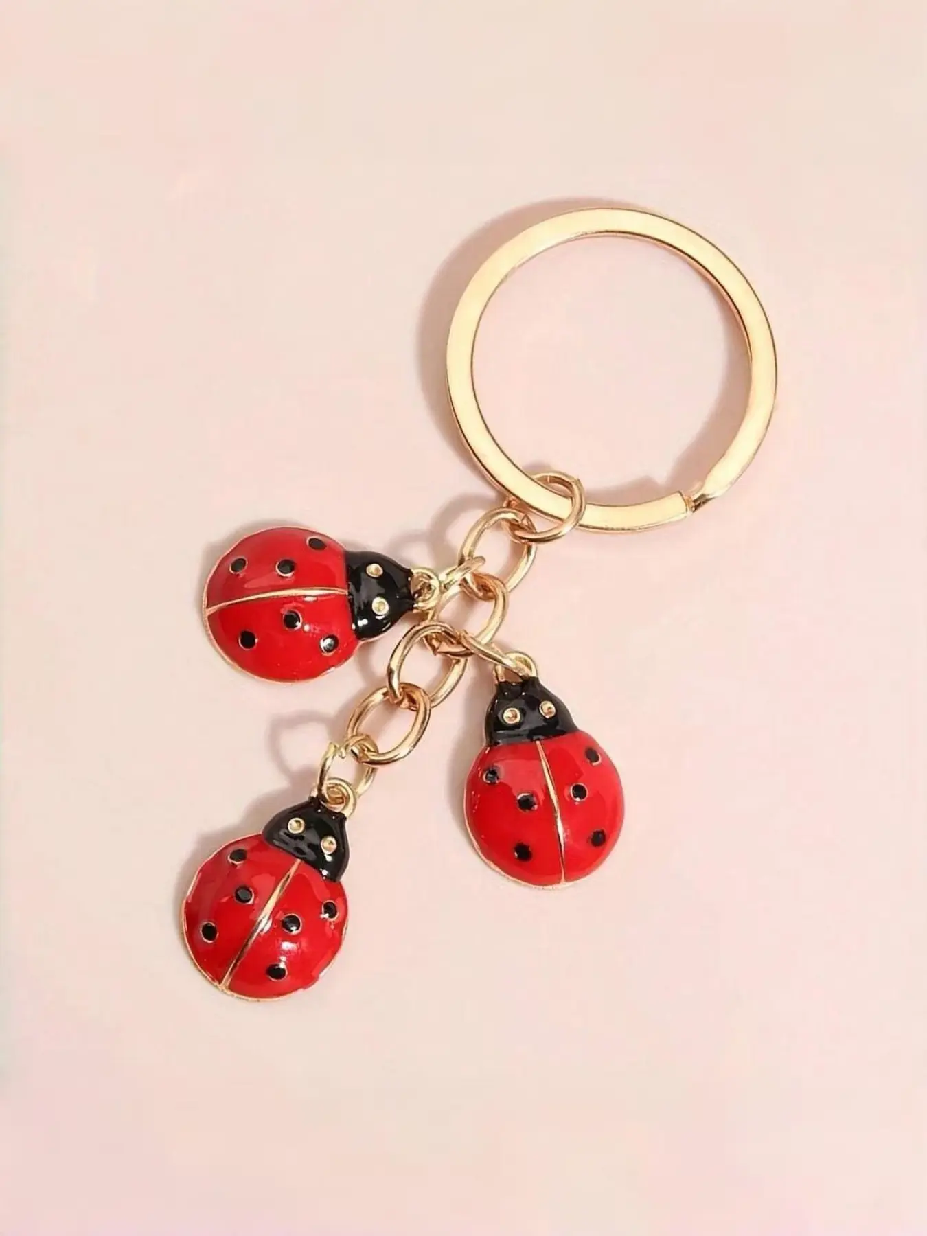 Cute Ladybug Girly Keychain Kawaii for Bags Charm Cartoon Metal Insect Oil Drop Pendant Creative Simple Bag Decoration Accessory for Women & Girls