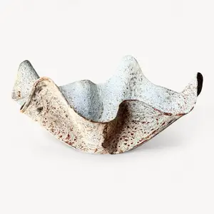 ZINA Galvanized Planter Bowl – Scalloped Edge