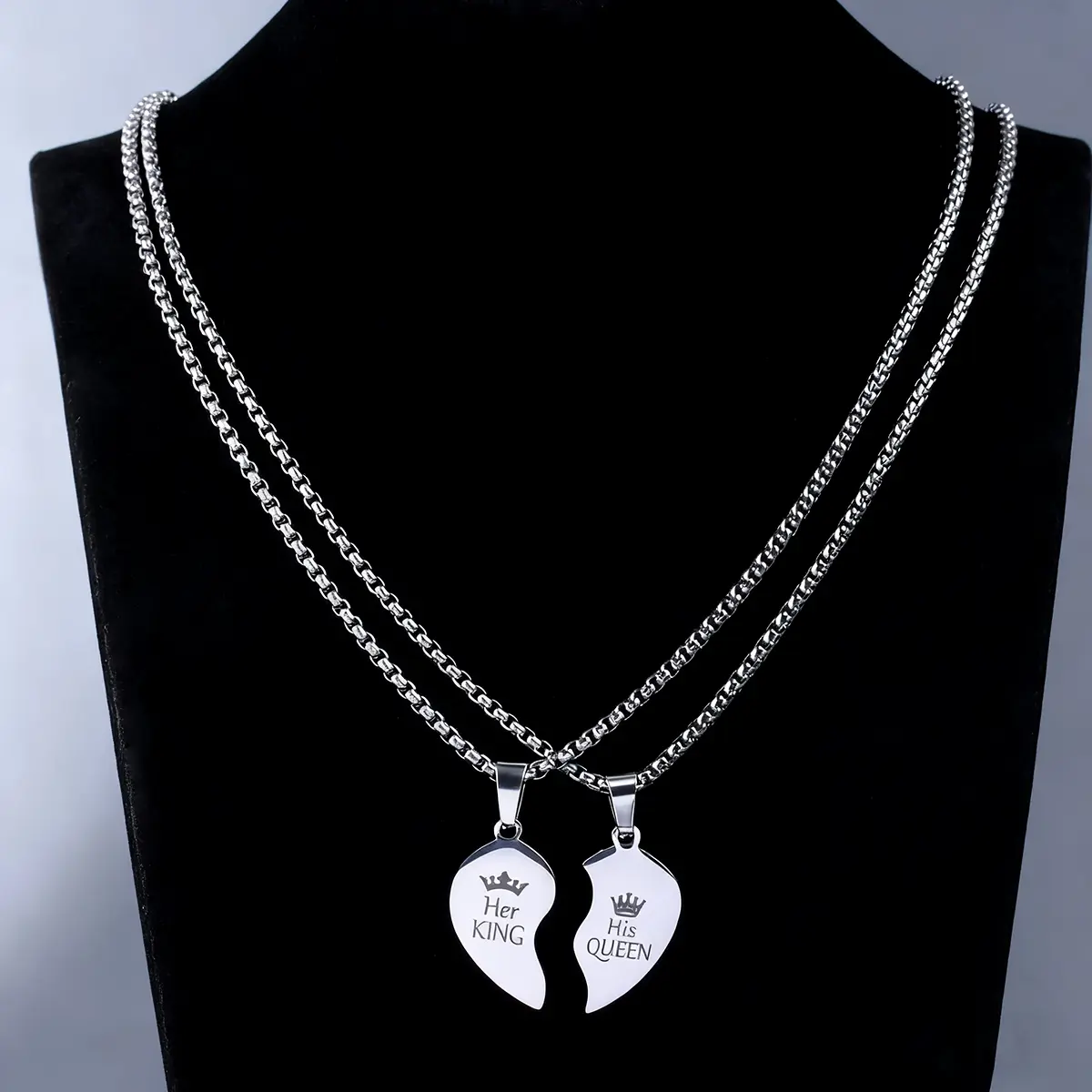 Stainless Steel King Queen Crown Letter Couple Necklaces (2-Pcs Set) with Message, Romantic Gift for Girlfriend’s Birthday, Couple Gifts for Adults, Gifts For Girlfriend