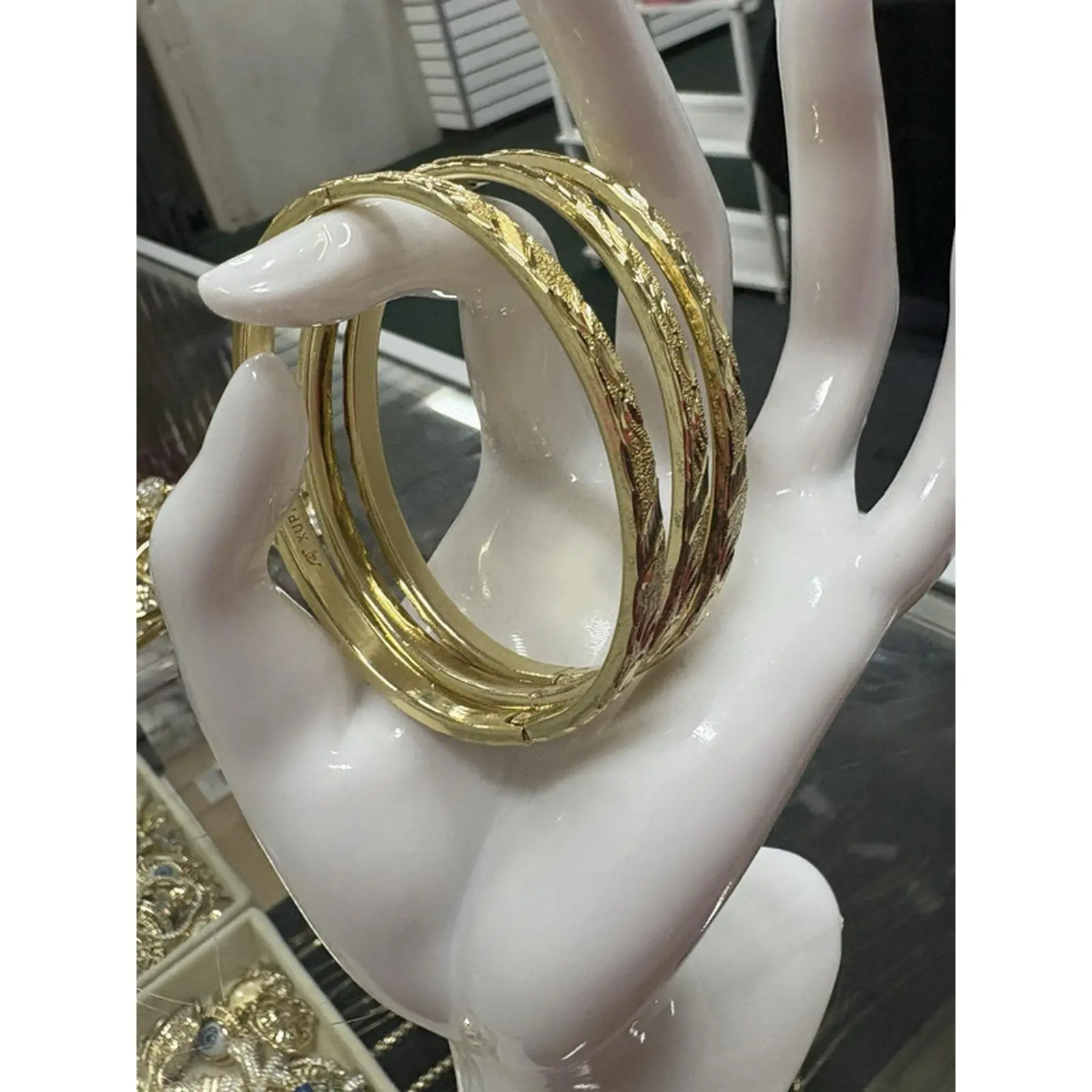 Gold-Plated Bangle Bracelets Set of 3 for Size 7, High-Quality Jewelry, Oval Style, Elegant and Stylish Accessory