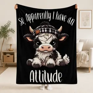 Cute Highland Cow Fleece Blanket – Soft Flannel Throw, Funny Cartoon Cow with Attitude Design, Cozy Air-Conditioning Blanket for Bedroom or Living Room, Gift for Kids & Teens