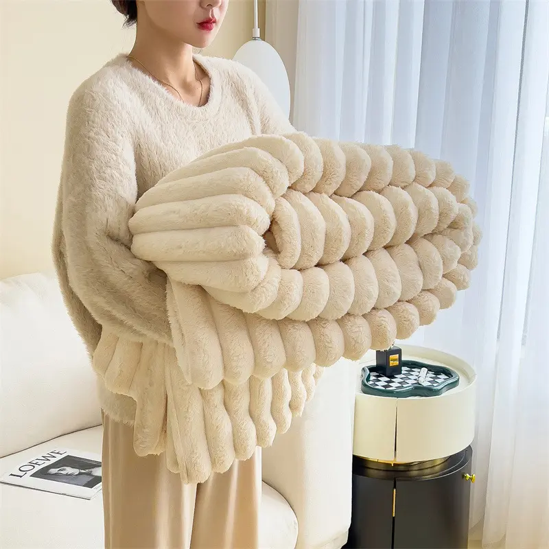 Snooztex Soft White Fluffy Throw Blanket - 280GSM Ultra-Soft Cozy Chic Breathable Lightweight Microfiber All-Season Fleece Blanket, Ideal for Sofa & Bedroom, Thoughtful Gift for Partners, Cozy Chic Blanket