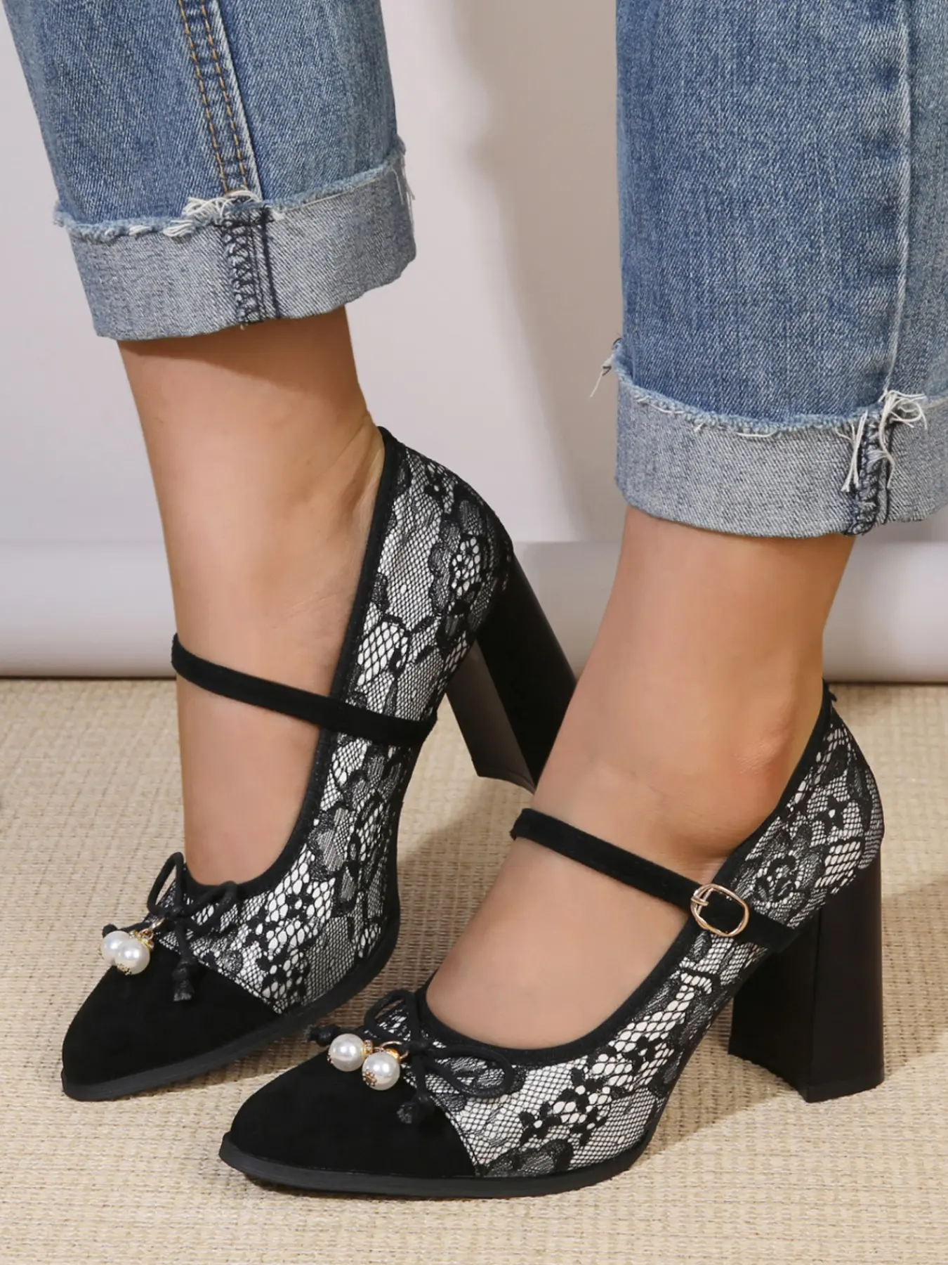 New Retro Lace Mary Jane Shoes for Women, Thick Heel Buckle Pearl Decor Mom Shoes, Large Size Single Shoe, Spring & Fall