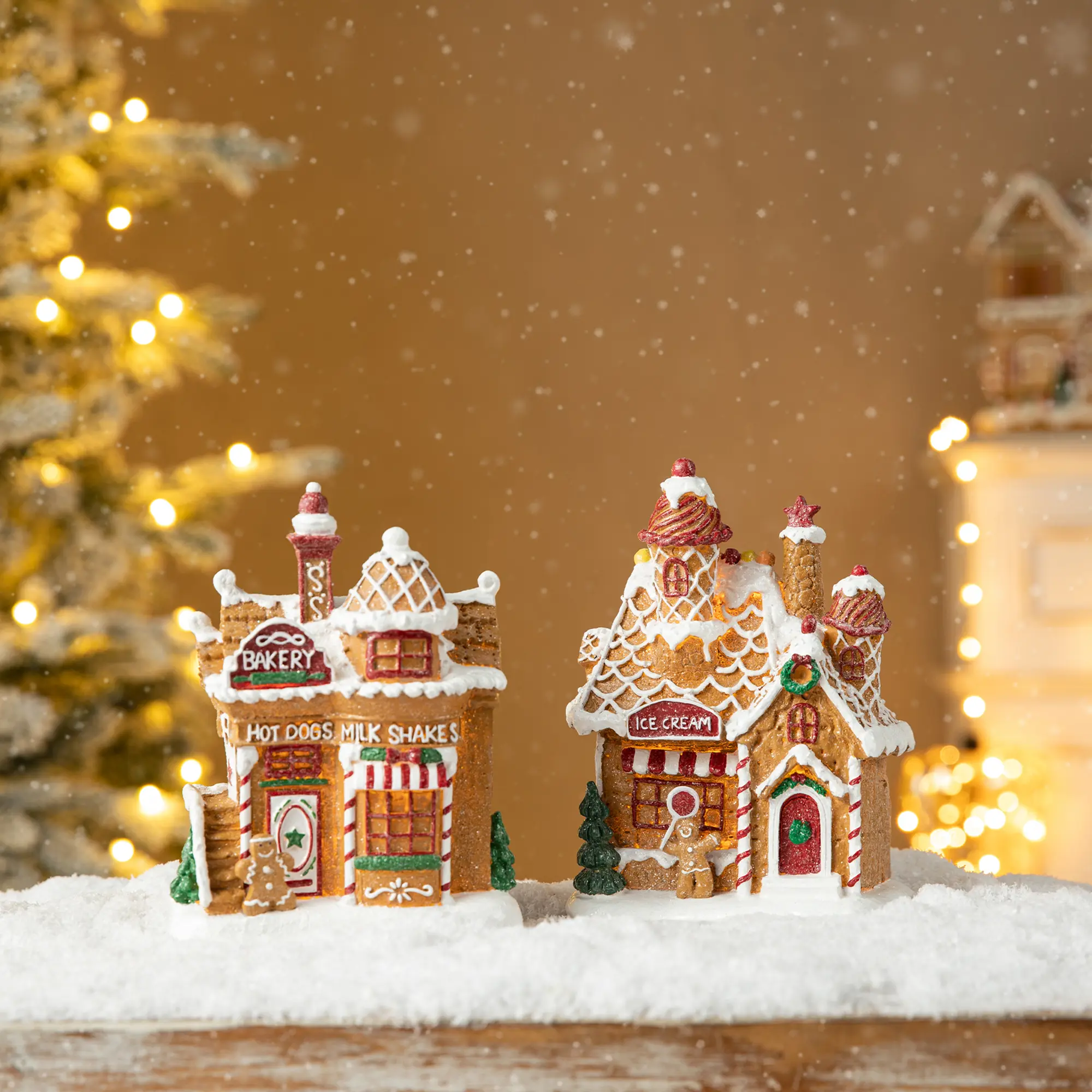 Glitzhome 7.25"H Set of 2 Lighted Resin Christmas Gingerbread House Table Decor，w/Timer