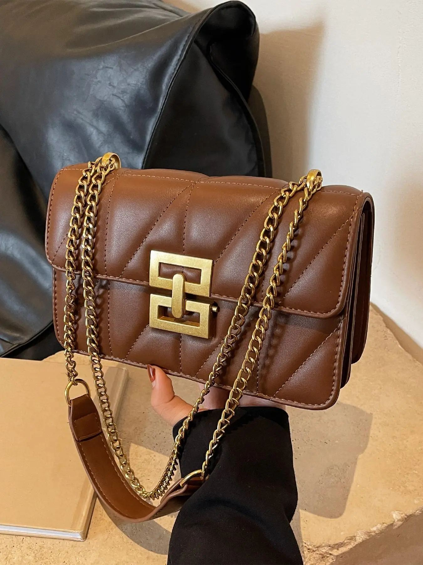 Fashion Chain Strap Quilted Pu Leather Square Bag, Simple Plain Rhombus Embossed Fashionable Stylish Crossbody Bag, with Adjustable Shoulder Strap, Daily Commuting for Women, Handbag Shoulder Bag, Casual Fashion Bag, Crossbody Shoulder Purses