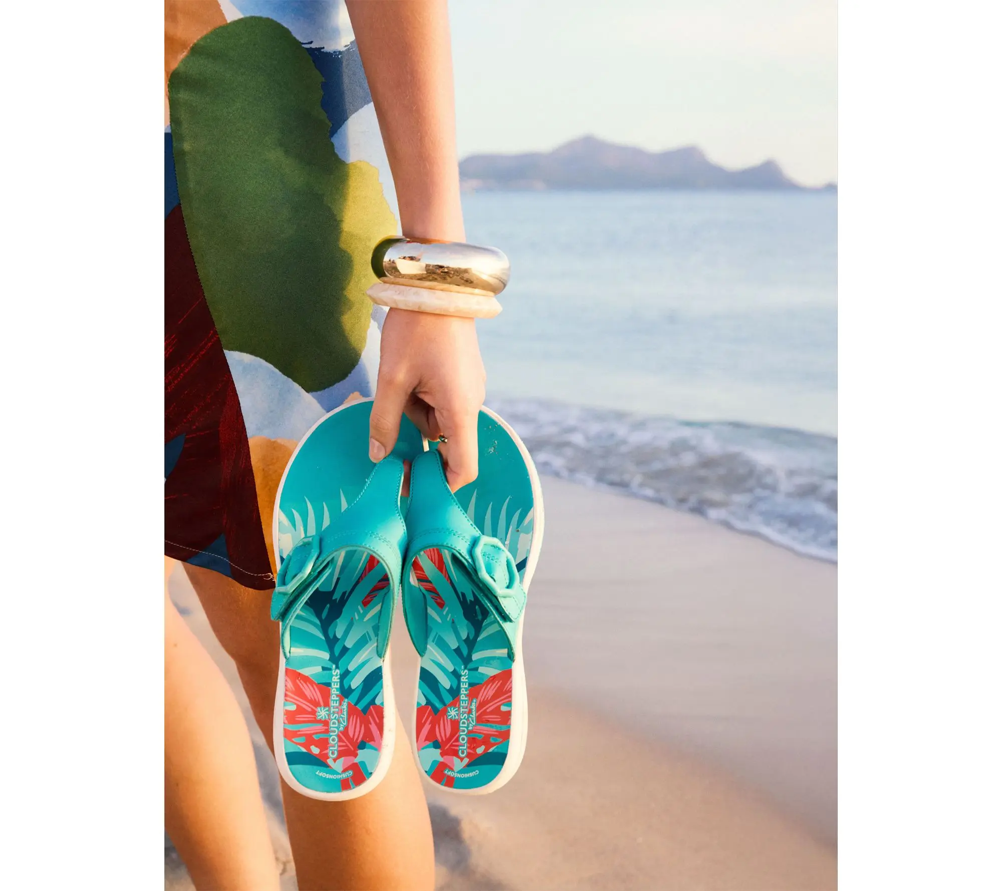 Clarks Cloudsteppers Thong Sandals -Breeze Cove