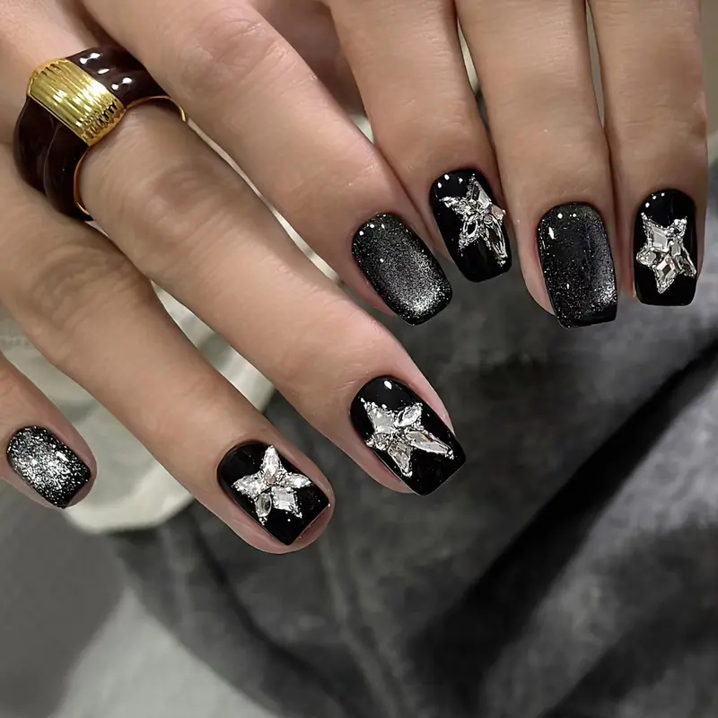 Star Pattern Fake Nail, 30pcs/set Short Square Press on Nails with Nail File & Tape, Removable False Nails, Removable Nail Art Artificial Full Cover, Decorative Nails, Women Girls DIY Manicure, Star Pattern Rhinestones