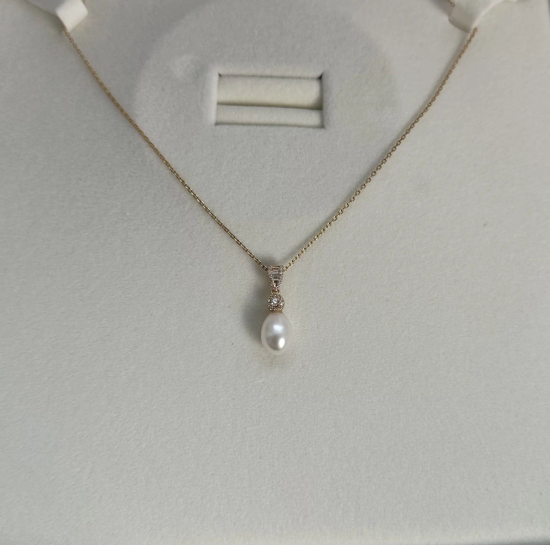 NC46-Classic Series, S925 Tear Drop Freshwater Pearl Necklace – Elegant Accessory for Any Occasion