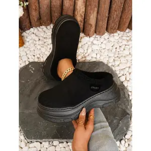 Women's Black Fleece - Lined Platform Clogs, Cozy Suede - Like Upper, Slip - on Design, Ideal for Indoor Walking, Short - Distance Commuting & Casual Lounging, Comfortable Ladies' Casual Walking Commute Slippers