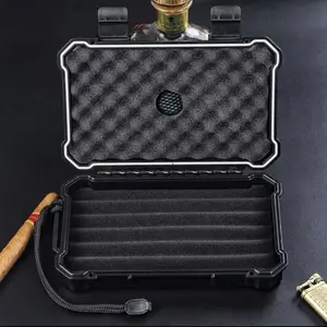 Portable Storage Box Sponge Lining + Cedar Wood Chips Humidor with Hygrometer & Humidifier