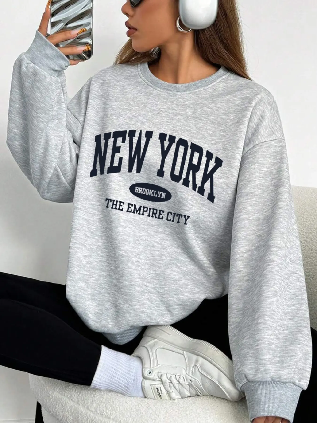 Women's Casual Letter Print Pullover Sweater, Long Sleeve Round Neck Top, Casual Pullover Tops, Perfect for Fall & Winter, Loose Fit Kint Fabric, Womenswear Graphic Sweatshirts, Knit