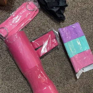 9 Pcs Barbell Pad Set, Barbell Squat Pad for Hip Thrusts, Lunges, Leg Day with 2 Gym Ankle Straps, 3 Hip Resistance Bands, 2 Lifting Strap, Barbell Pad and Carry Bag