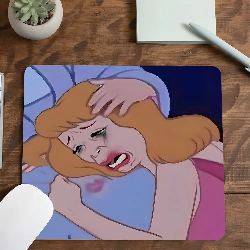 Funny Crying Cartoon Character Gaming Mouse Pad, Gaming Mousepad, Humorous Expression Design Square Mouse Pad, Desktop Decorative Protective Pad, Rubber Anti-slip Work Pad, Small Size Suitable for Laptop, Desktop Games, Work, Daily Use