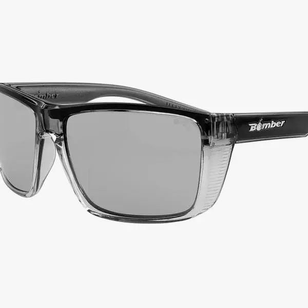 # TH104  Featuring a lightweight frame, meets ANSI Z87+ requirements, and a comfortable 5 base lens, the Thermo Bomb is made for all-day wear. Outer frame extensions that double as non-removable side shields provide consistent protection from wind and deb