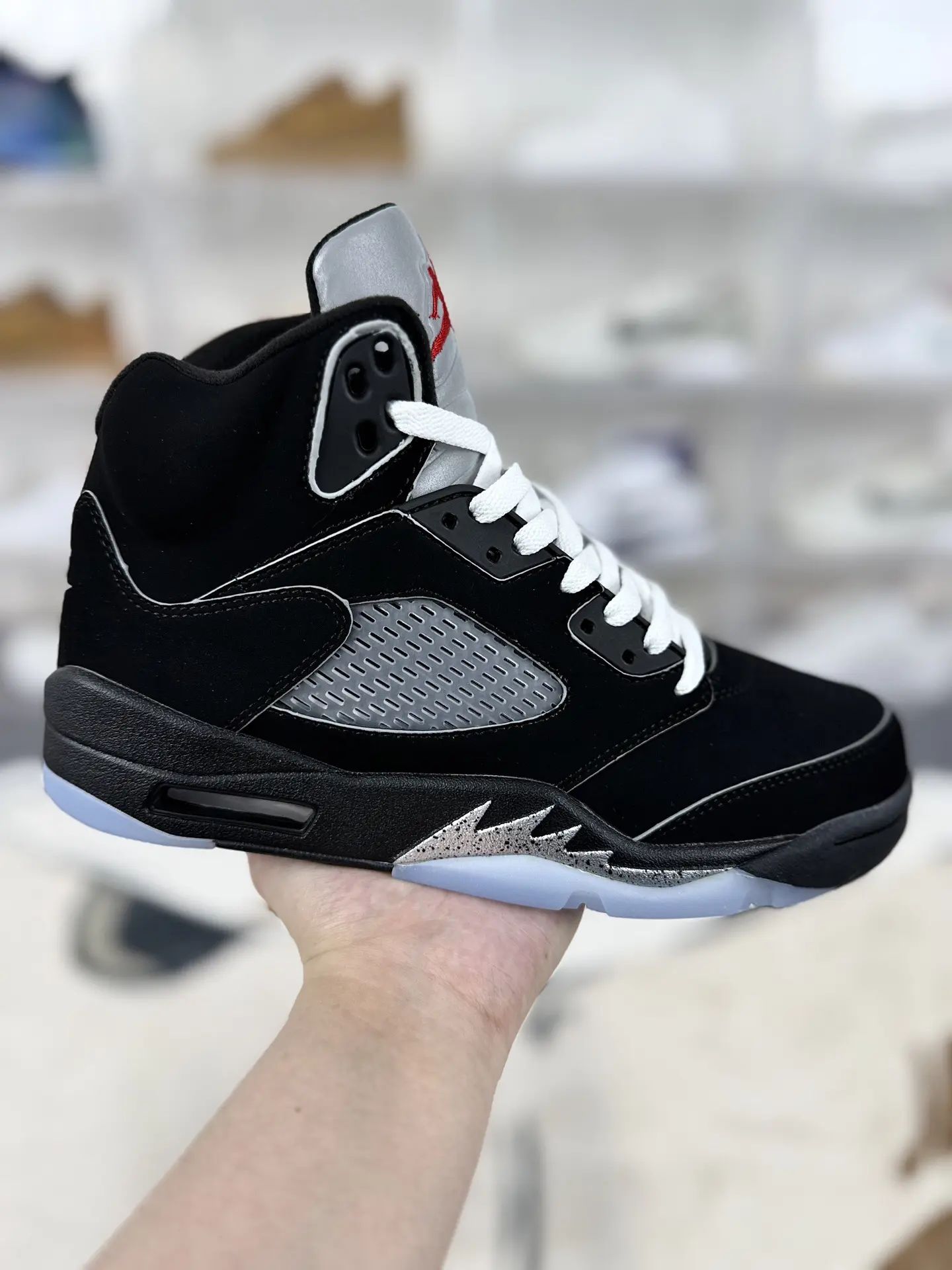 Men's Black Suede High Top Retro Basketball Sneakers, Breathable Mesh Air Cushion Sports Trainers for Streetwear & Daily Casual Outfits