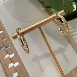 Elegant Gold Hoop Earrings for Women - Stylish and Durable Jewelry Accessory for Everyday Wear