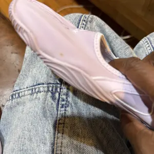 Barefoot Magic Claw Five-Toe Shoes Multi-Functional Ultra-Portable Hook-and-Loop Women's Shoes New Women's Fitness Training Yoga Hybrid Soft-Sole Dance Shoes Indoor/Outdoor Pilates Toe-Separating Shoes White