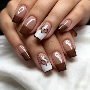 24 pieces of adorable gradient heart-shaped wearable nail art, with a glossy finish covering the heart-shaped design. Suitable for women's daily use elegant fake medium square new Dark glitter classic french manicure diverse style Press-On sweet cute