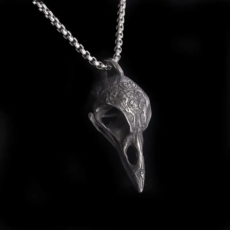 Gothic Crow Skull Pendant Necklace - Ancient Silver Alloy Metal, Unisex Nordic Amulet, 60cm Handcrafted Alt Necklace for 90s Look, Witchcraft Aesthetic, Metalhead Style Costume Jewelry, Alt Necklaces, Casual Wear