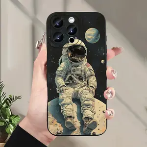 A creative astronaut-pattern phone case, TPU shockproof full protection case, suitable for iPhone 17/16/15/14/13/12/11 PRO MAX PLUS AIR E XS and PROMAX MINI, an ideal gift for friends and family, MS2107