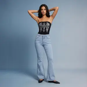 GILIPUR Women's High-Waisted Loose-Fit Flared Jeans — Stretchy Denim Trousers. Featuring a subtle flare, these jeans lift the rear and flatter the midsection, contouring perfectly to the body's natural shape.