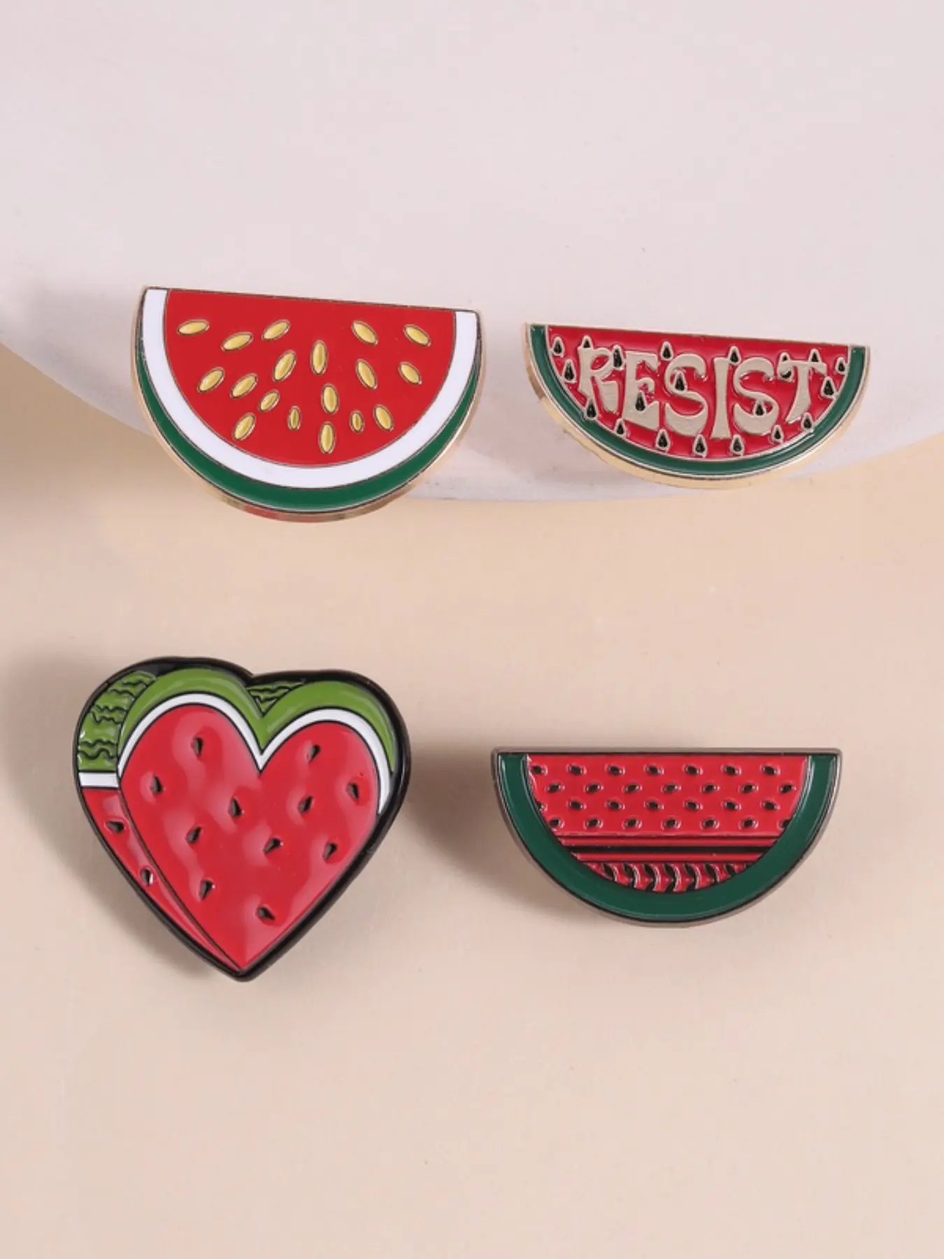 4-Piece Watermelon Unity Enamel Badge Set, Protest Style Pins, Attachable to Clothes Backpacks, Versatile Use, Ideal for Equality Supporters, Watermelon Theme