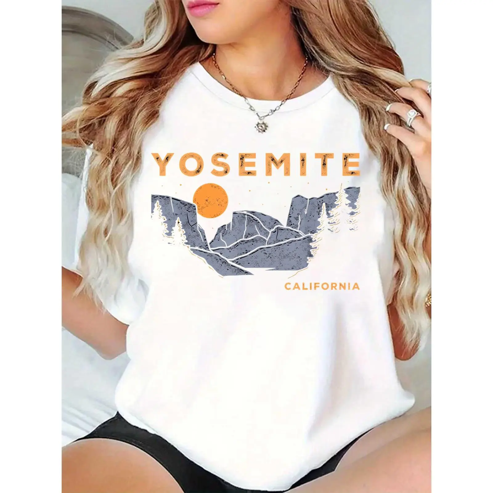 Women's 100% Cotton Yosemite California Vintage Mountain Sunset Graphic Round Neck Fit T-Shirt - Lightweight, Breathable Casual Outdoor Hiking Top for Enthusiasts, Tshirt, Crew Neck, Graphic Print, Machine Wash, Relaxed