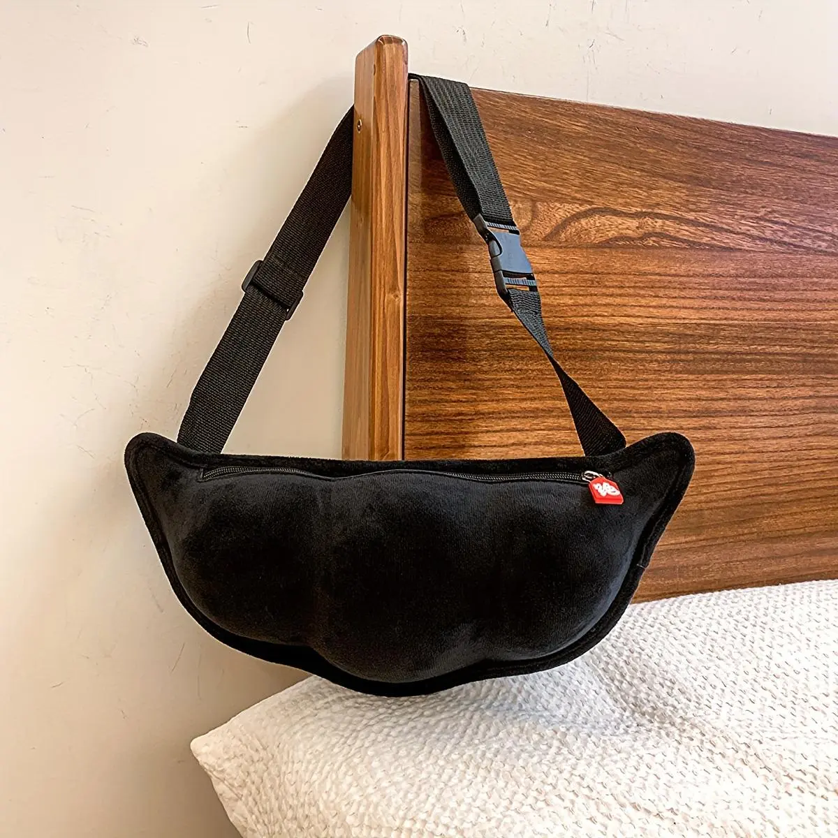 Quirky Pea-Shaped Crossbody Shoulder Handbag for Women, Casual Everyday Purse for Sport Use & Outings, Shoulder Strap, Fashion Accessory, Casual Shoulder Sling, Bags