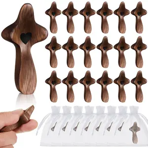 10Pcs/20Pcs Cross My Heart Pocket Wooden Cross with Organza Bag Wooden Cross Fidget for Anxiety Relief Multi-functional Spiritual Symbols Encouragement Gift for Men Women Christians Prayer Church Easter Gift Home and Office Decor