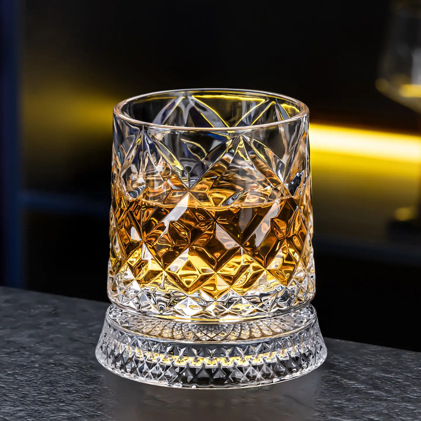 2026 New Luxurious Star-Cut Crystal Decorative Whiskey Glass Set - Durable European Bar Round Bottom Wine & Whiskey Glasses, 360-Degree Rotating, 4-Light-Color Illuminated Base, Elegant Kitchenware Drinkware, Stress Relief Gift Item