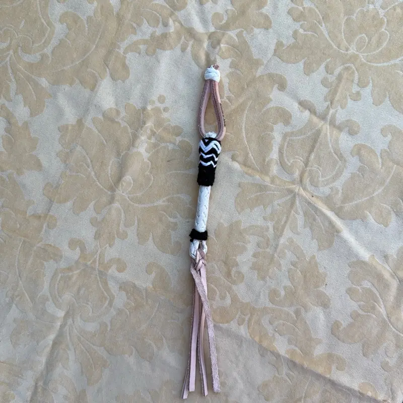 Cuartas para caballo llavero/Leather horse whip keychain