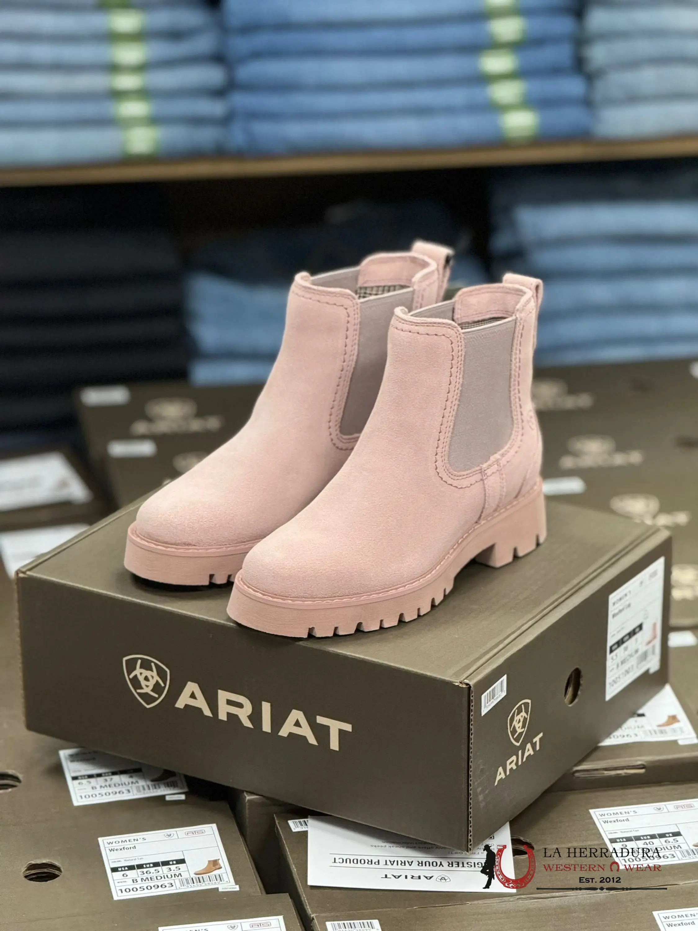 ARIAT Women’s Wexford Lug Dusty Rose Slip-On Ankle Boot (10051003) - Women’s Dress, Casual, Evening Footwear