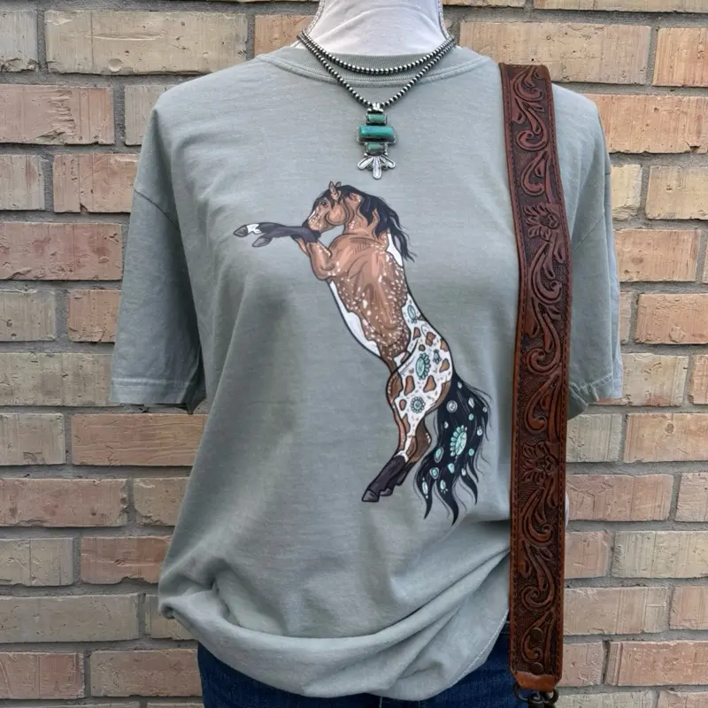 High top comfort colors Tshirt High top comfort colors Tshirt
