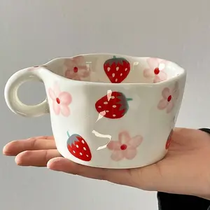 Hand-Drawn Strawberry Ceramic Coffee Cup, Creative Design for Tea, Classic Handle, Suitable for Cold & Hot Drinks, Christmas & Wedding Use