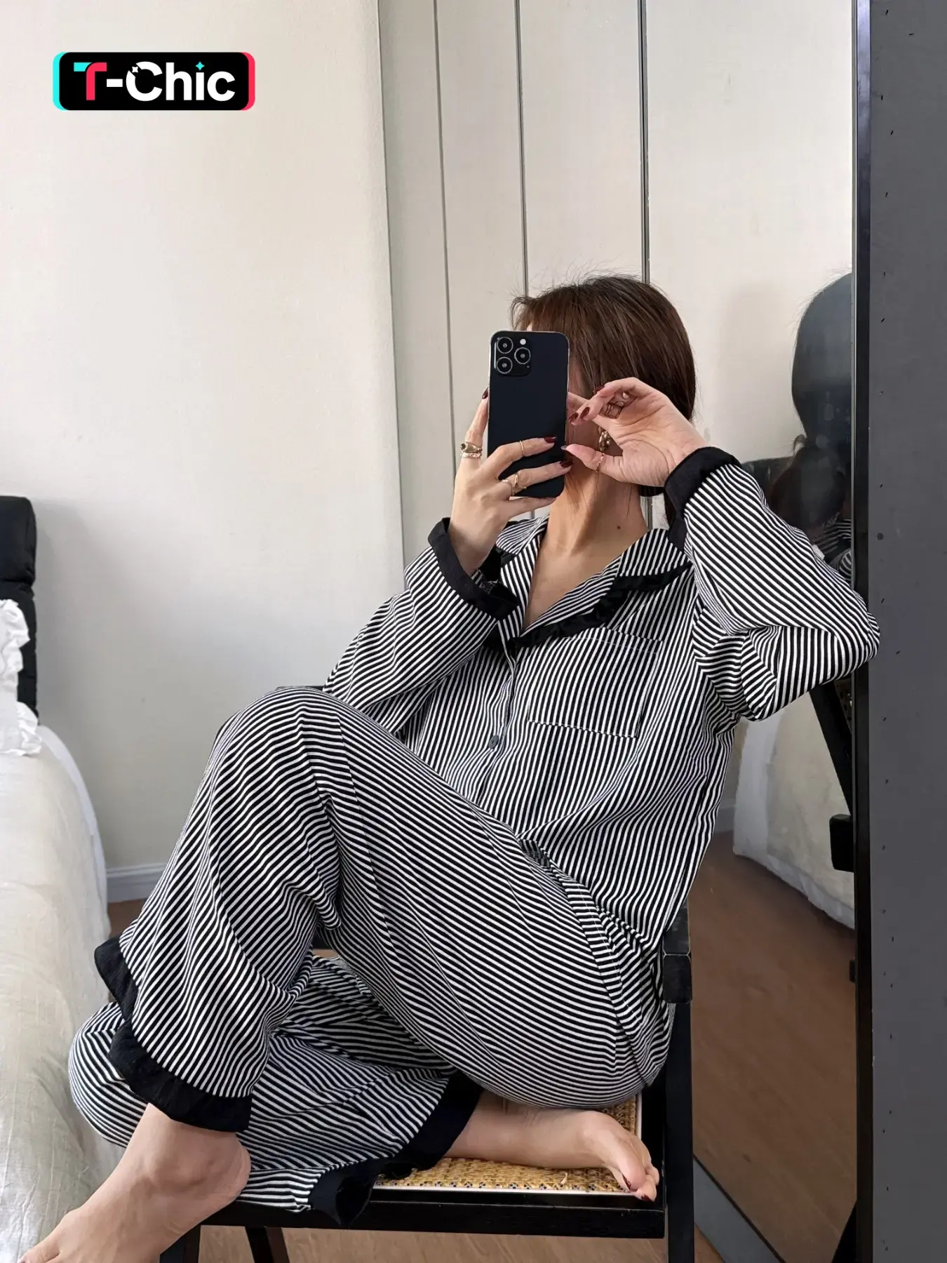 Valentine's Day Women's Sleepwear Set, Printed Striped Hem Long Sleeve Pajamas Pants, Button Front Comfortable Casual Feminine Loungewear, Casual Loungewear Outfit, Homewear