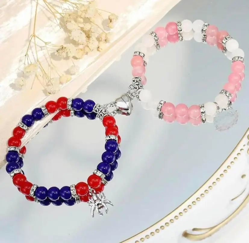 Women's Matching Punk Glass Bead Bracelets Set - 2 Elastic String Pieces with Spider, Heart-Shaped Magnetic Bead Pendants, Adjustable Couple Style Charms, Ideal for Daily Wear, Gift Ideas for Romance Occasions, Women's Matching Sets, Matching Sets
