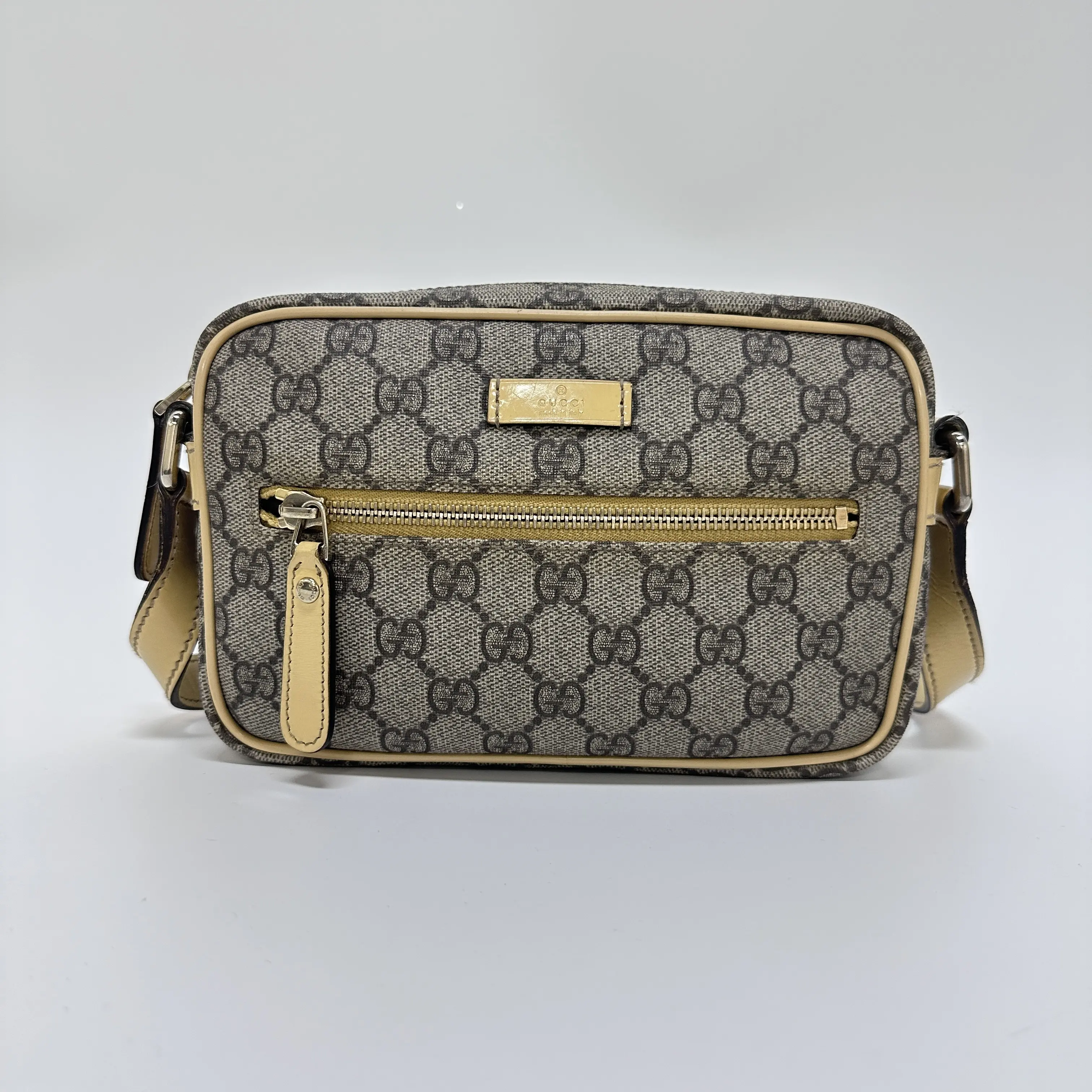 Pre-owned GUCCI Vintage GG Monogram Small Rectangular Crossbody Purse