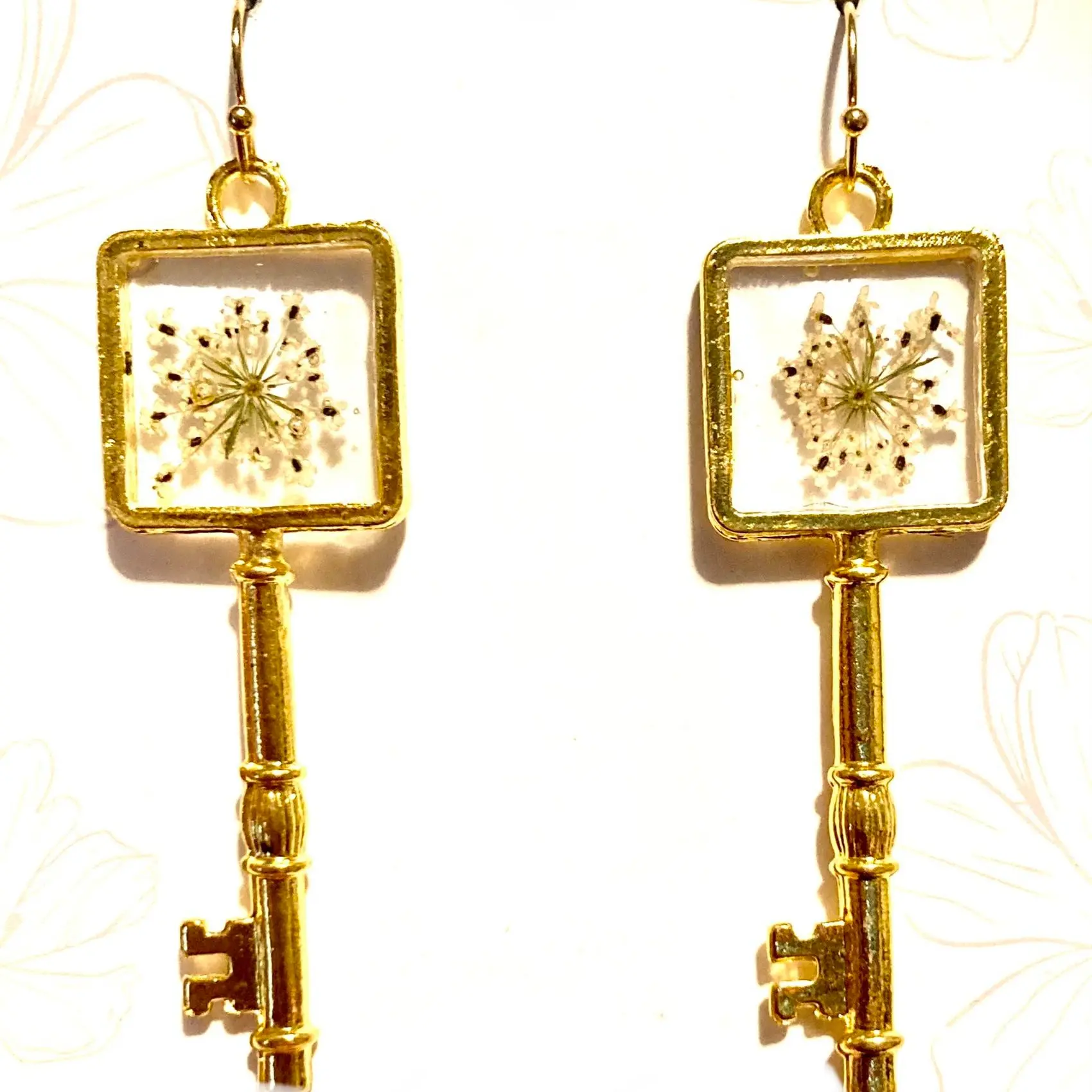 Queen Anne's Lace Flower Key Earrings