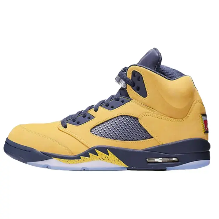 NIKE Men's Air Jordan 5 Retro SP 'Michigan' Athletic Trainer, Sports Shoe, Performance Footwear for Active Use, Sports Shoes, Sneaker, Classic, Male Shoe, Supportive Fit